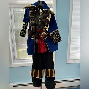 Toddler pirate costume 3-4 with accessories